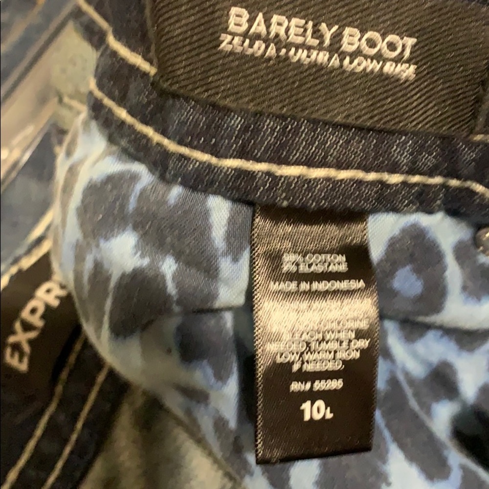 (Pre-Loved) Express Barely Boot - image 4